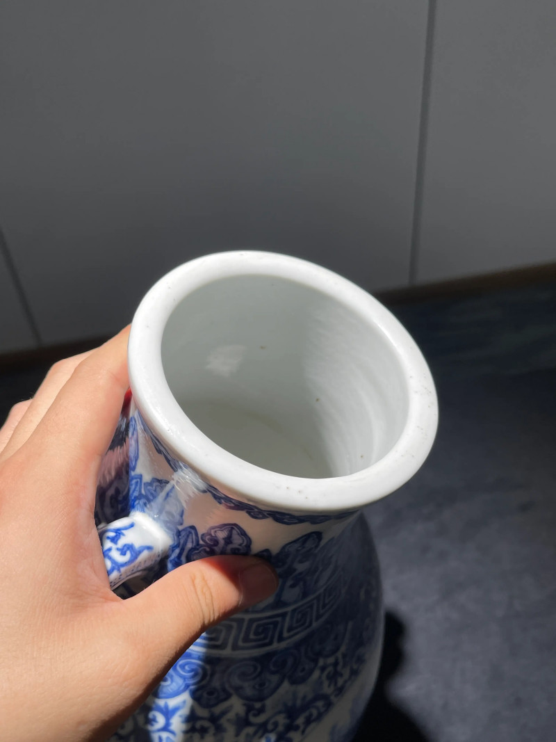 民国 青花缠枝莲开光耕织图双耳尊 - 图10