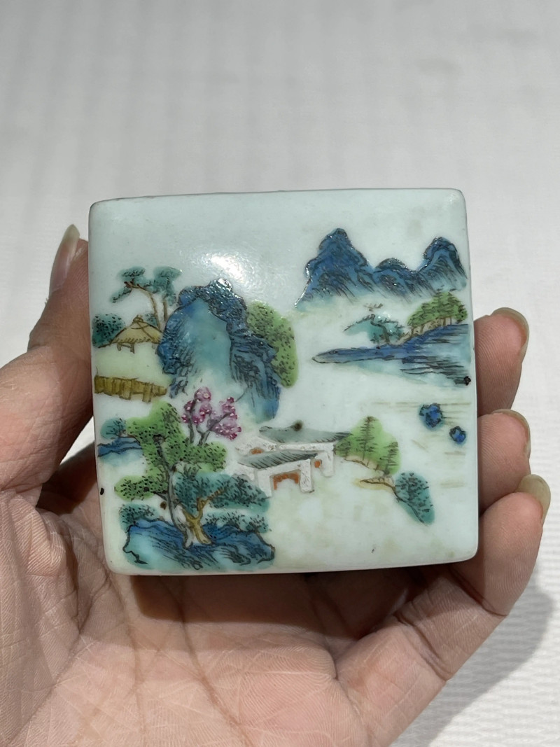 清代 粉彩文房瓷器一组十二件 - 图28