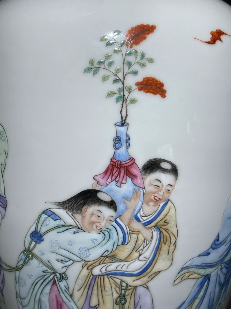 民国 粉彩四圣图瓶一对 - 图6