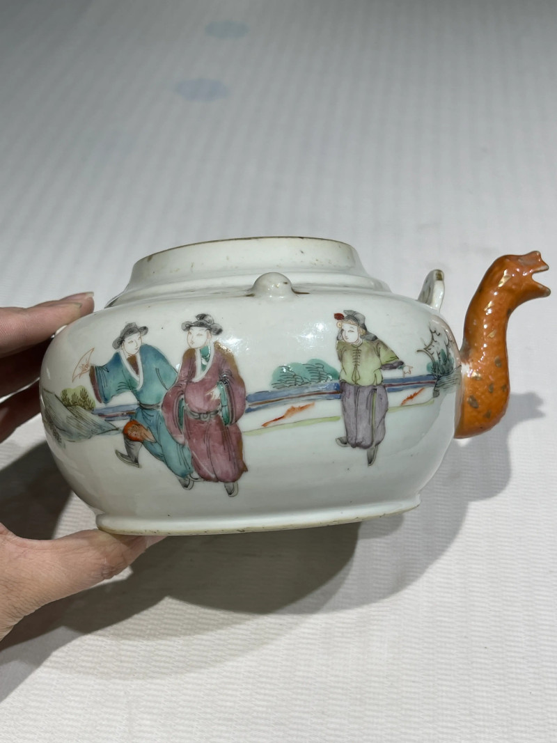 清代 粉彩茶壶一组十二件 - 图7