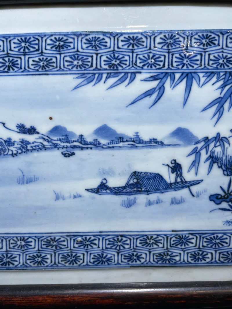 清乾隆 青花山水人物纹挂屏一对 - 图11