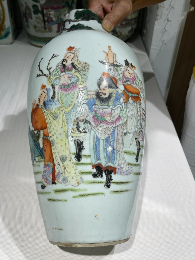 清代 粉彩人物纹瓷器一组十四件 - 图72