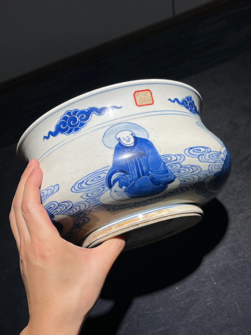 清康熙 青花罗汉纹香炉 - 图4