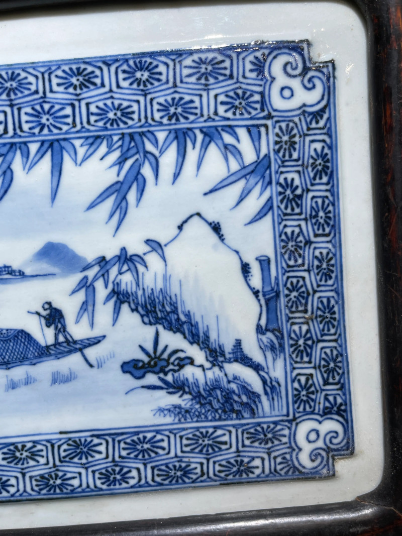 清乾隆 青花山水人物纹挂屏一对 - 图12