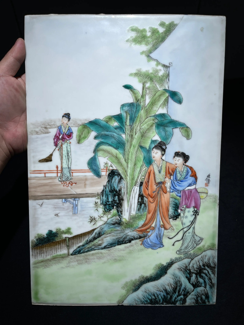 民国 熊晓峰画粉彩红楼梦纹瓷板一对 - 图2