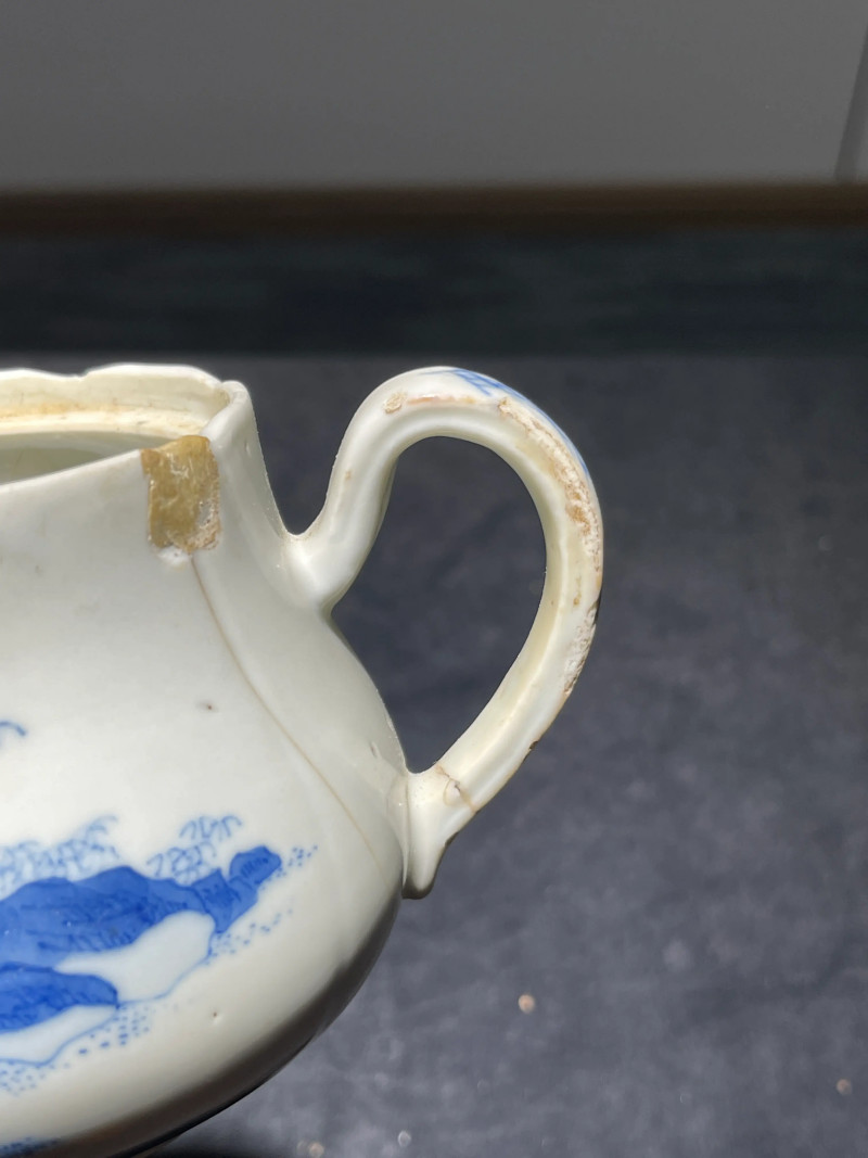 清宣统“江西瓷业公司”青花人物纹茶壶 - 图11