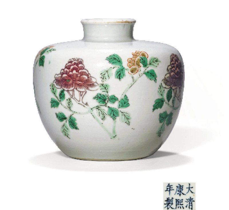 民国 釉里红加五彩花卉纹苹果尊