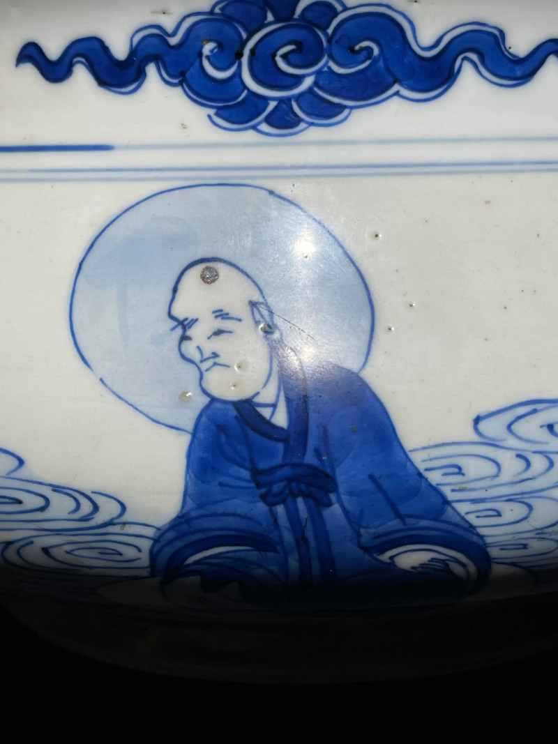 清康熙 青花罗汉纹香炉 - 图6