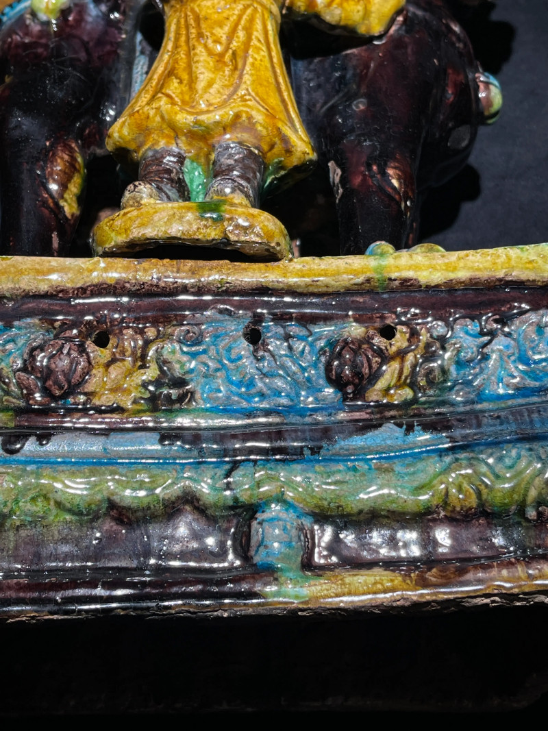 明代 珐华彩瑞兽形烛台一对 - 图33