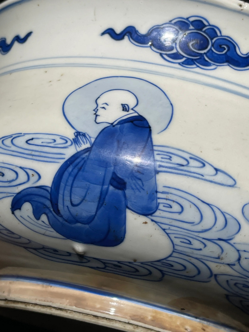 清康熙 青花罗汉纹香炉 - 图7