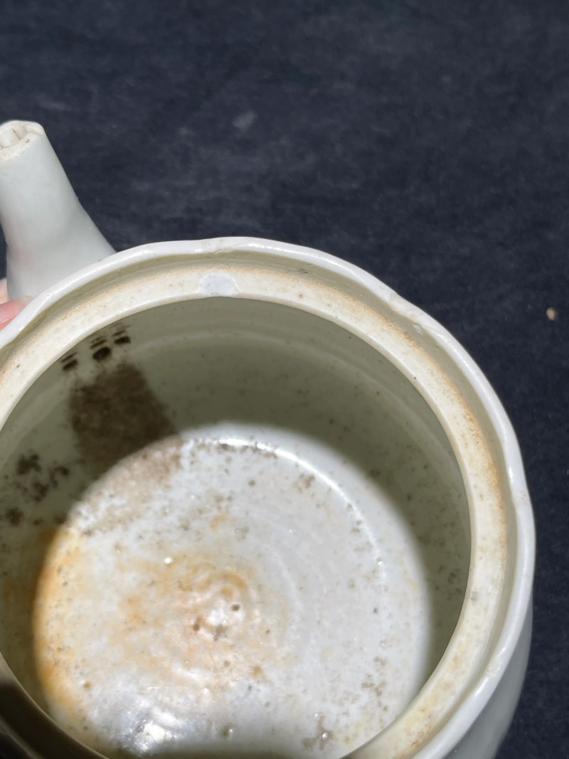 清宣统“江西瓷业公司”青花人物纹茶壶 - 图13
