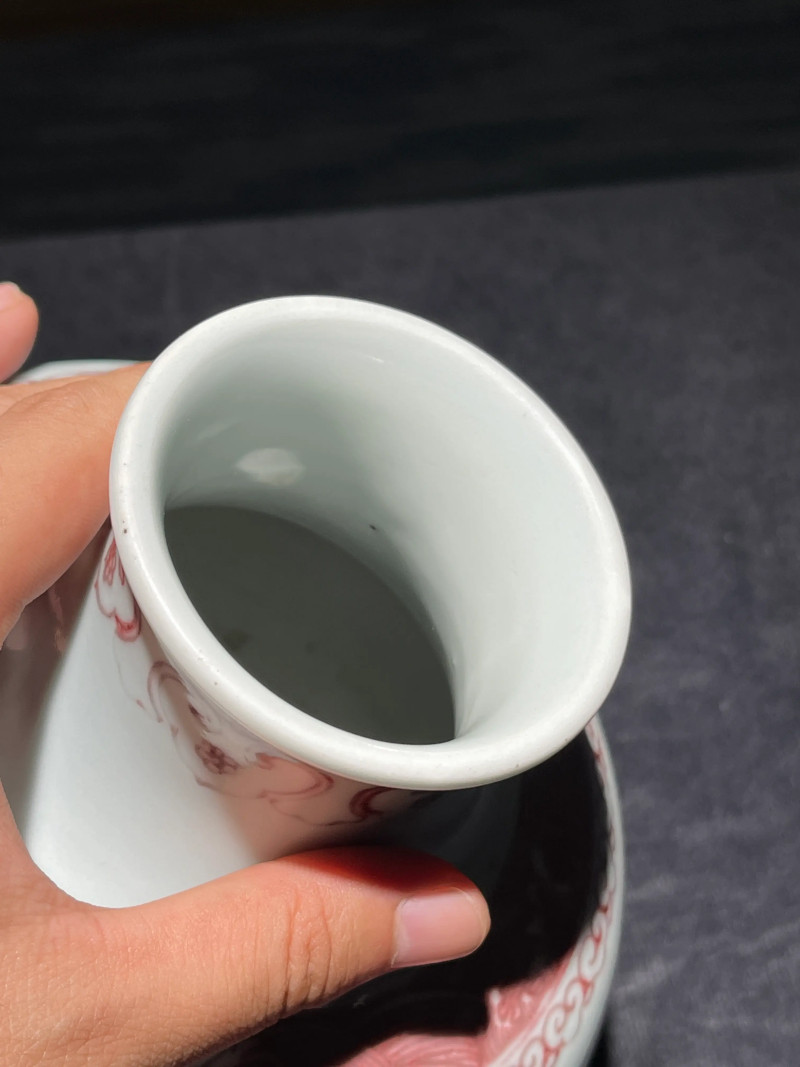 清中期 釉里红缠枝花卉纹石榴尊 - 图7