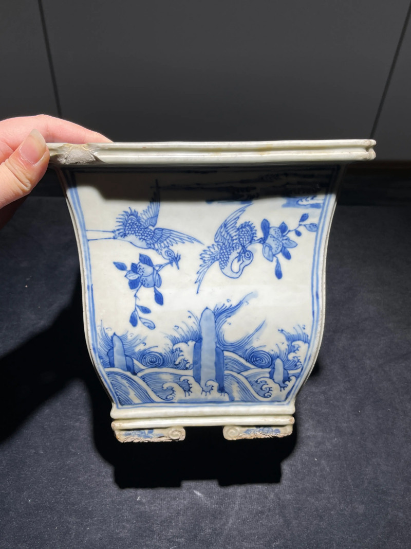 清康熙 青花贺寿图四方倭角花盆 - 图2
