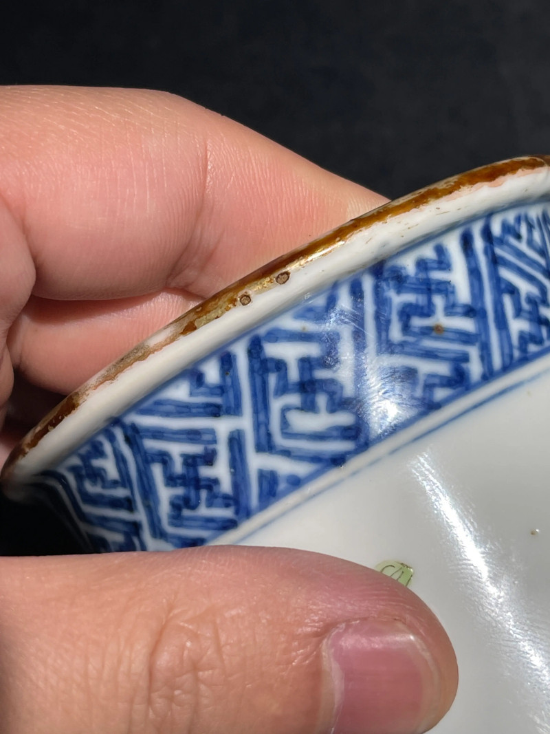 清中期 斗彩四爱图瓶一对 - 图16