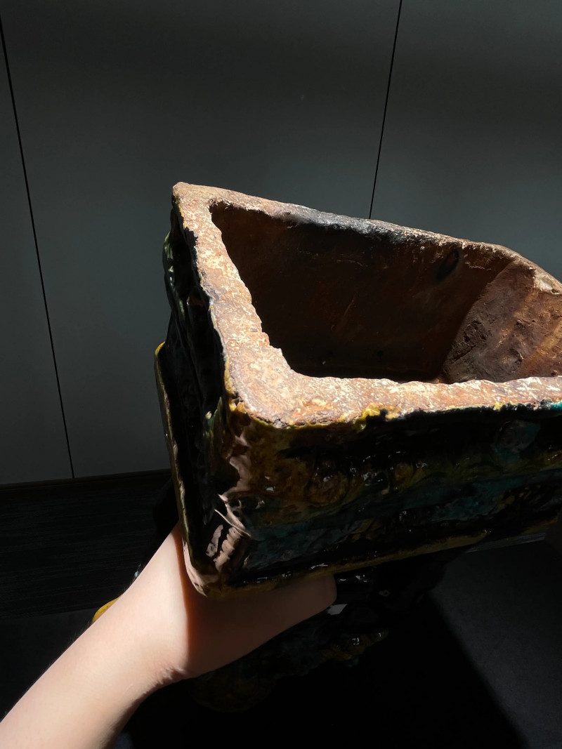 明代 珐华彩瑞兽形烛台一对 - 图35