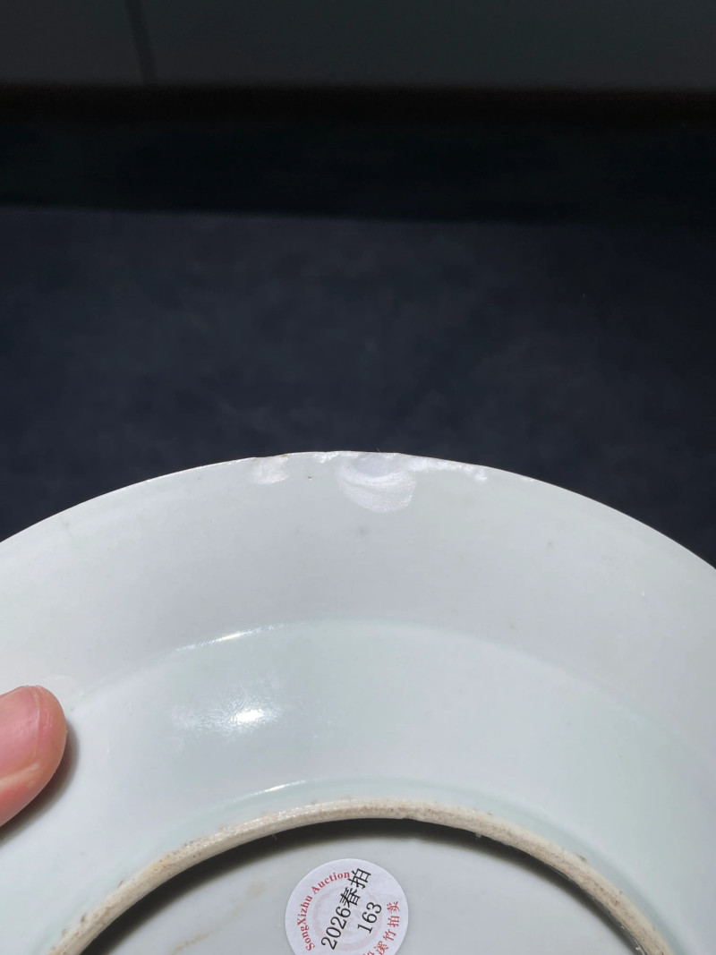 清代 黄慎风格墨彩踏雪寻梅图盘一对 - 图8
