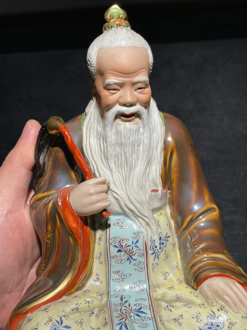 建国后 粉彩太上老君瓷塑 - 图3