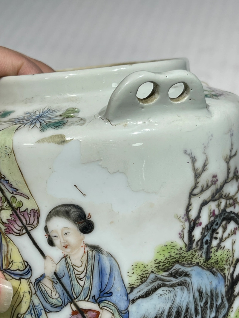 清代 粉彩瓷器一组四件 - 图10