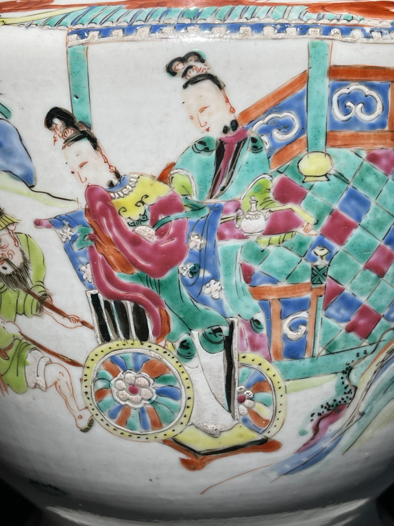 清雍正 粉彩西厢记纹盘口尊 - 图7