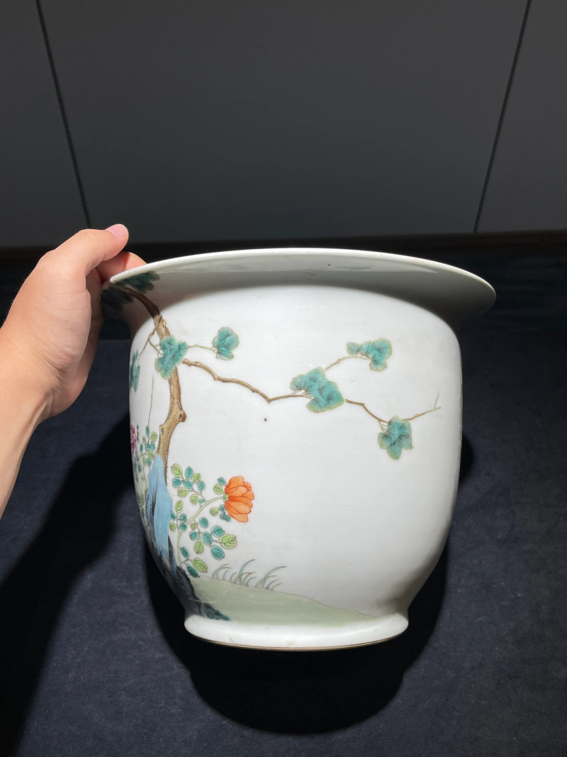 民国 粉彩双鹿纹花盆一对 - 图3