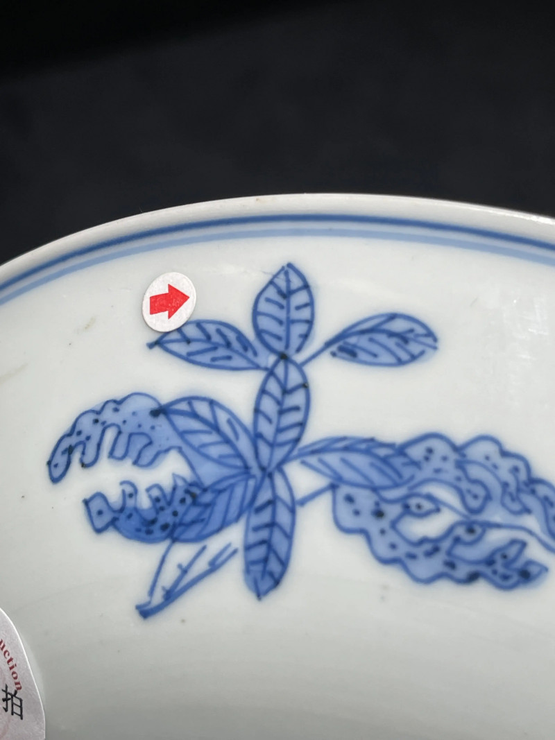 清早期 青花莲池纹盘 - 图9