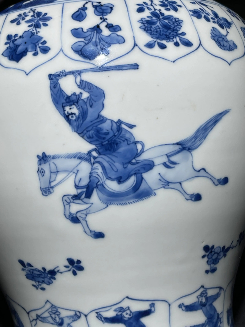 清康熙 青花刀马人将军罐 - 图8