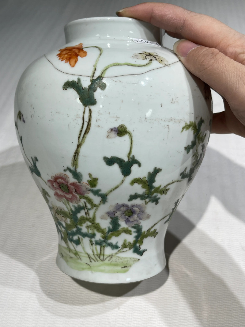 清代 粉彩花鸟纹瓶一组二十一件 - 图15