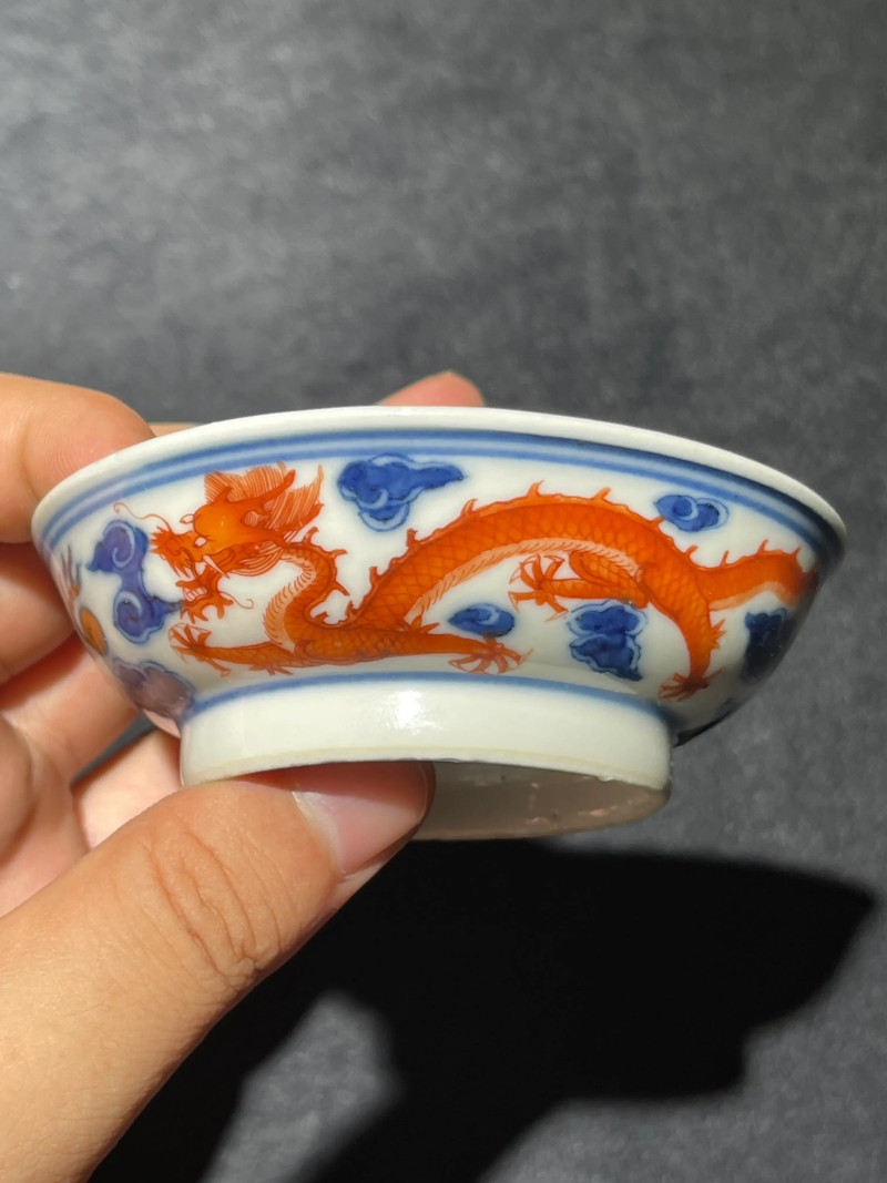 清乾隆 青花矾红云龙纹小碟 - 图6