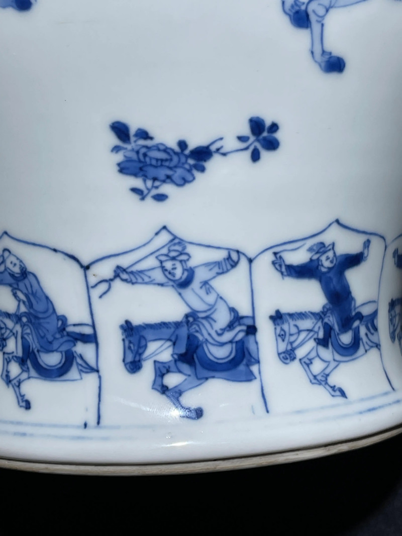 清康熙 青花刀马人将军罐 - 图9