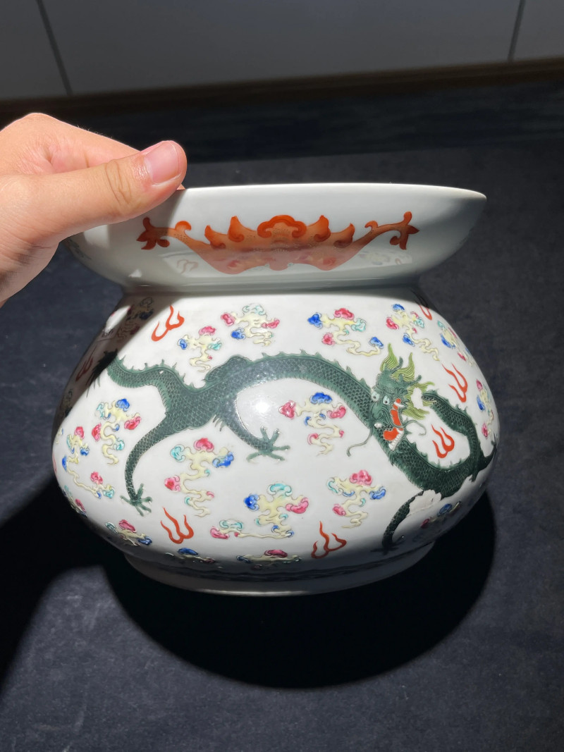 清光绪 粉彩八宝龙纹花囊 - 图3