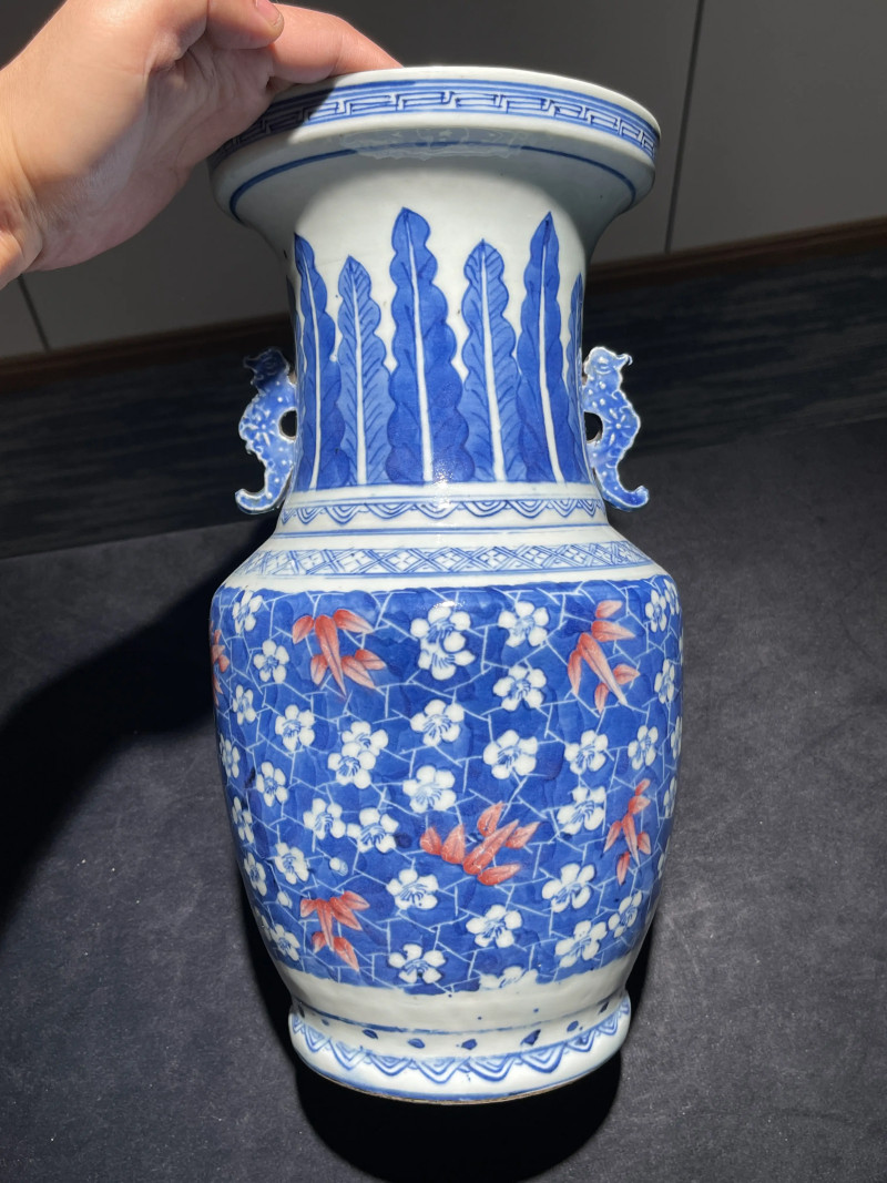 清中期 青花釉里红冰梅竹纹双耳瓶 - 图2