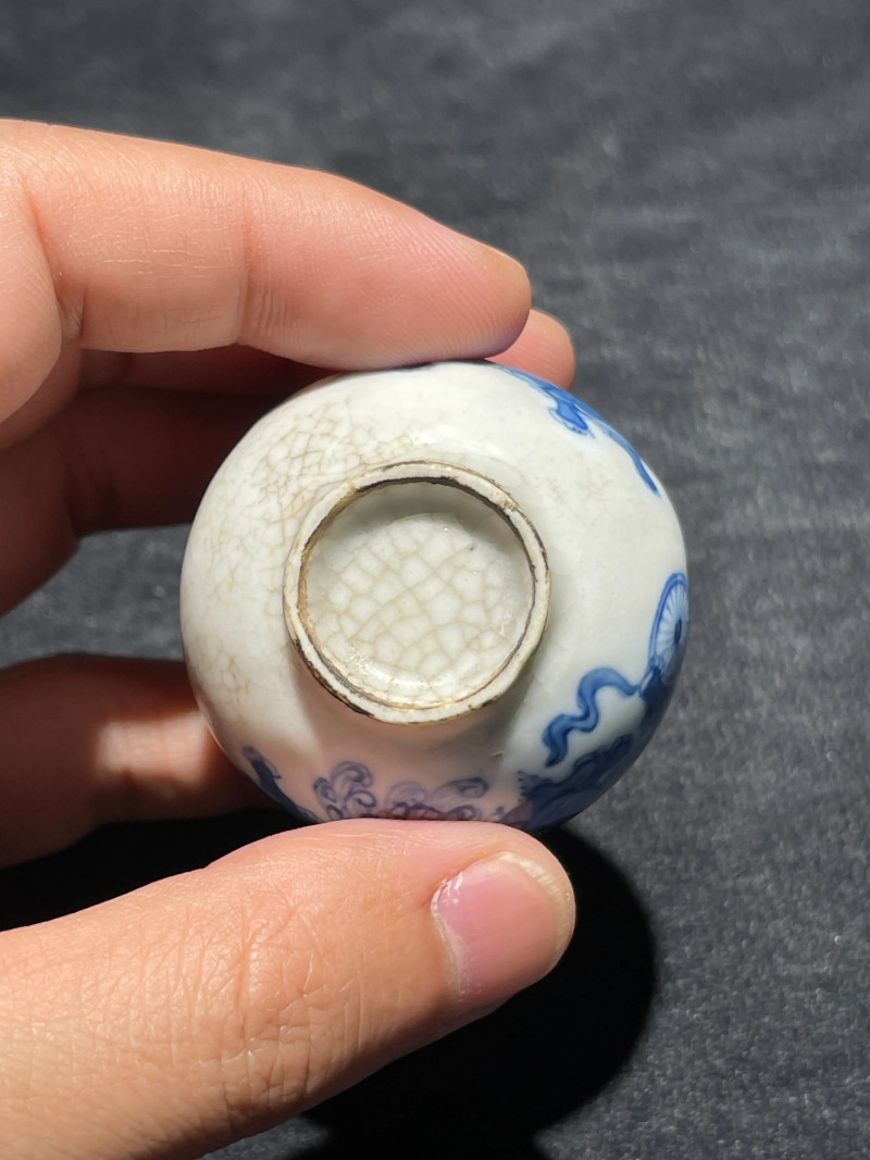 清晚期 浆胎青花狮子纹小天球瓶一对 - 图6