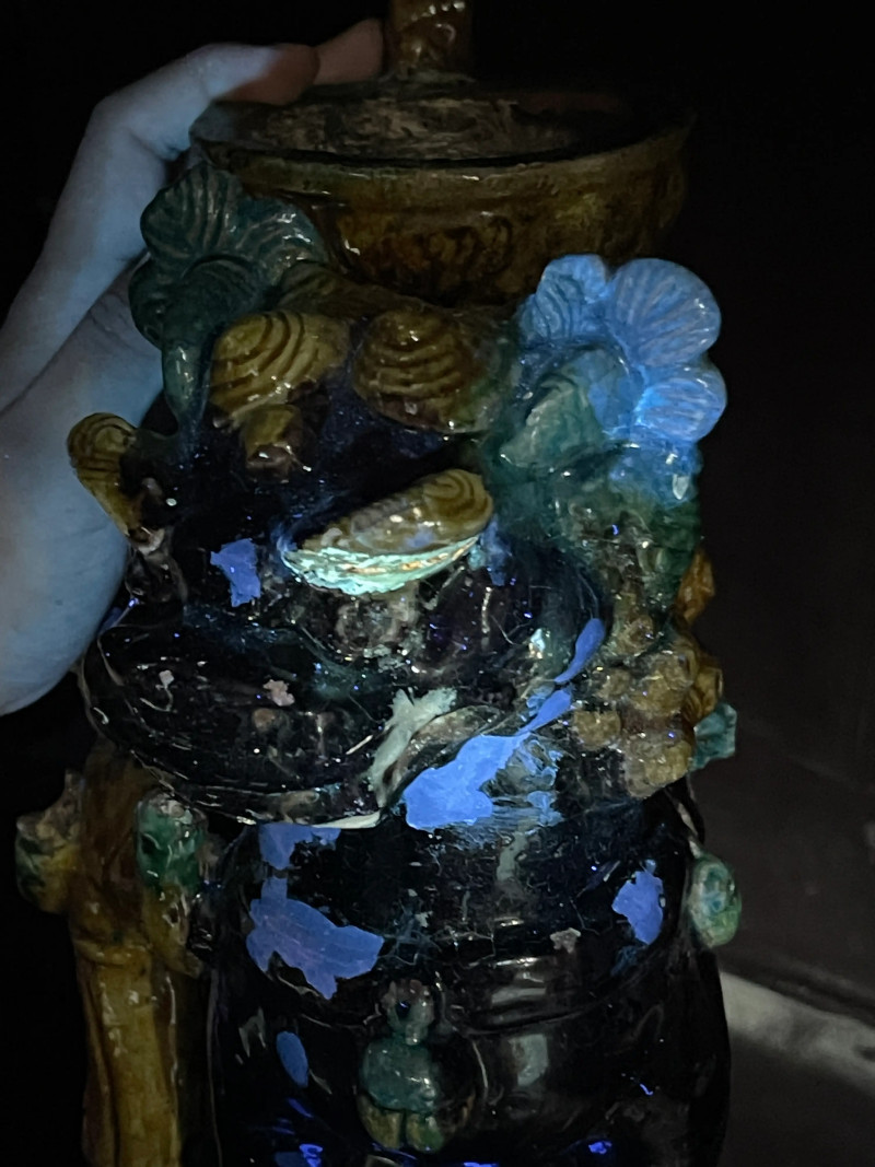 明代 珐华彩瑞兽形烛台一对 - 图38