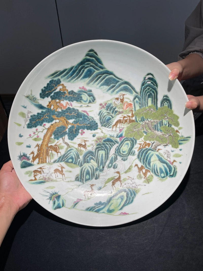清光绪 粉彩百鹿纹大盘 - 图2