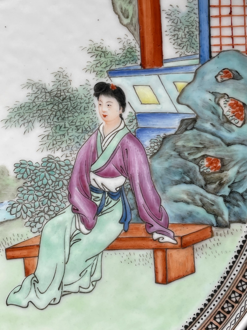 民国 王锡良画粉彩仕女纹大盘 - 图4