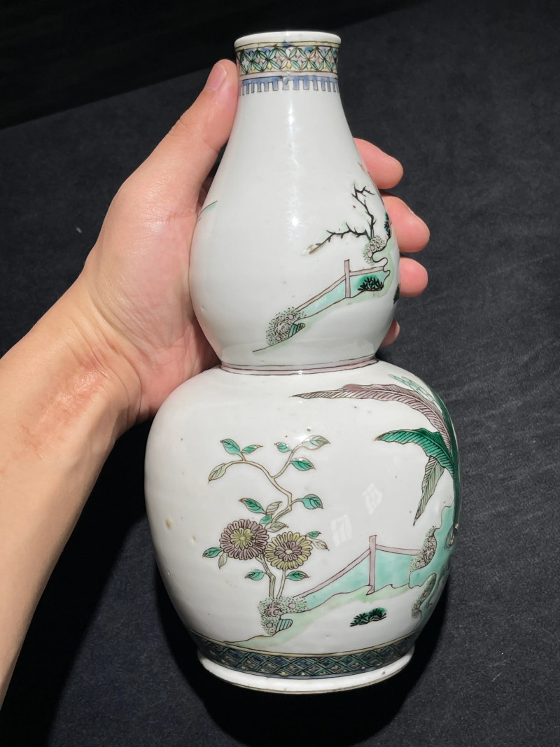 清晚期 五彩人物纹葫芦瓶一对 - 图4
