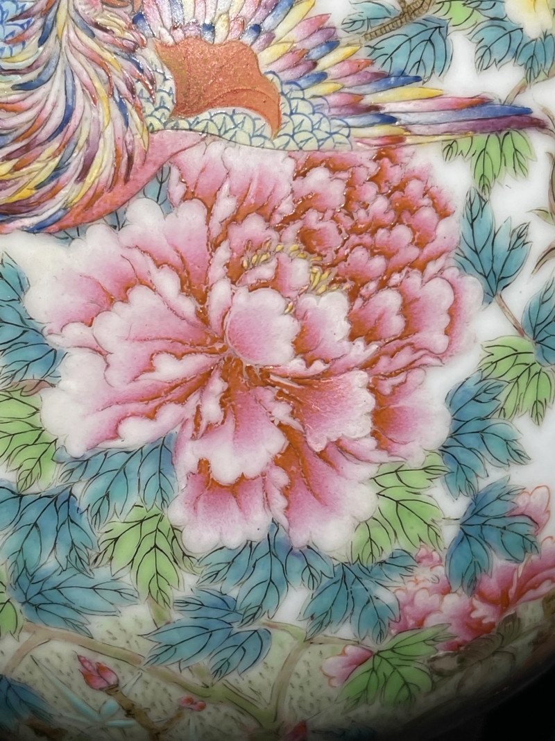 70年代 粉彩凤凰牡丹纹双耳蒜头瓶 - 图8