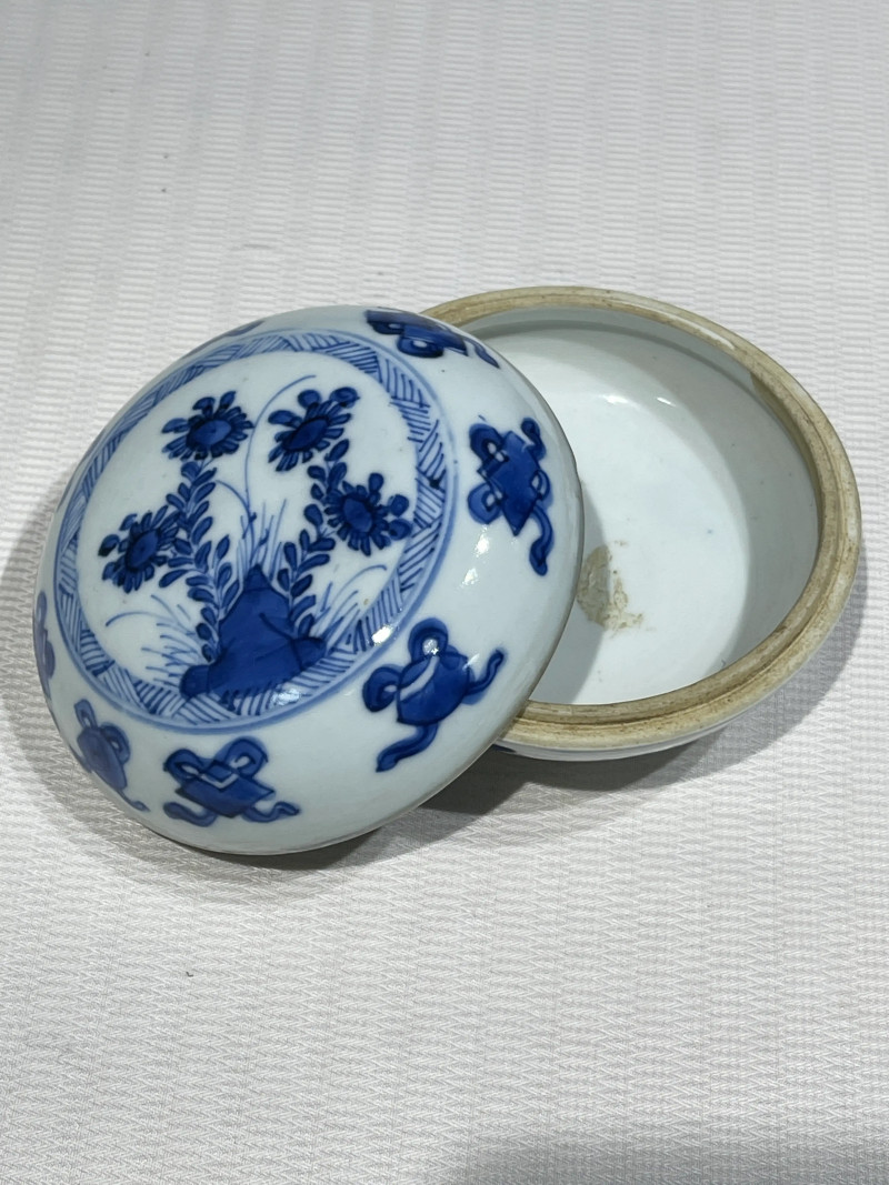 清代 青花瓷器一组八件 - 图6