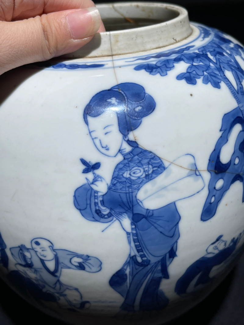 清康熙 青花四妃十六子纹罐 - 图10