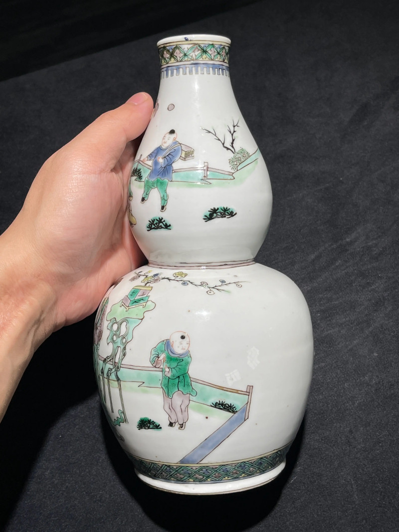 清晚期 五彩人物纹葫芦瓶一对 - 图5
