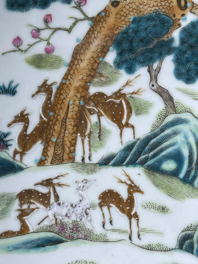 清光绪 粉彩百鹿纹大盘 - 图4