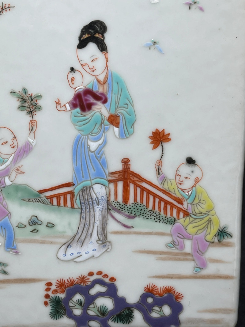 民国 粉彩四妃十六子纹方花盆一对 - 图24