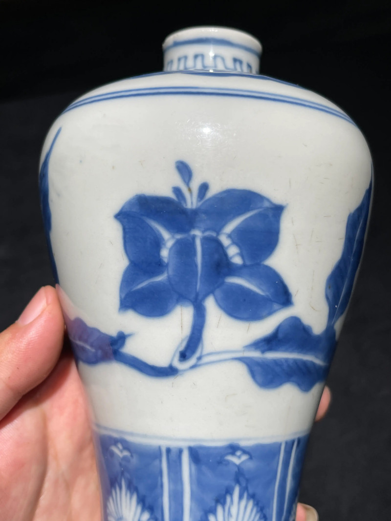 清雍正 青花花卉纹梅瓶 - 图5