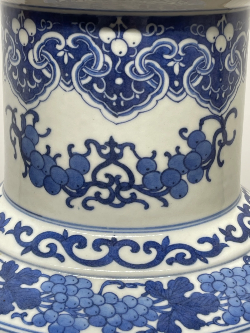 50年代 青花和平鸽纹大棒槌瓶 - 图8