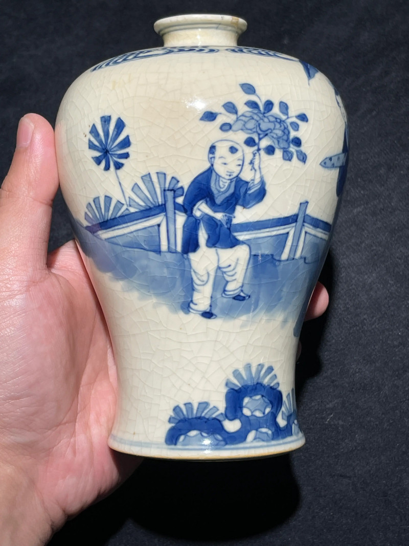 清晚期 浆胎青花折桂图梅瓶一对 - 图4