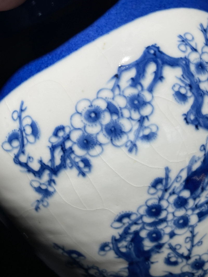 清晚期 洒蓝开光青花山水纹盖罐 - 图14
