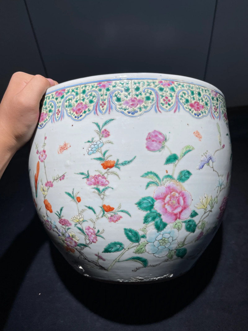 清晚期 粉彩花卉纹卷缸 - 图3