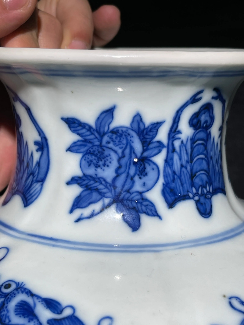 清晚期 青花海水龙纹石榴尊 - 图8