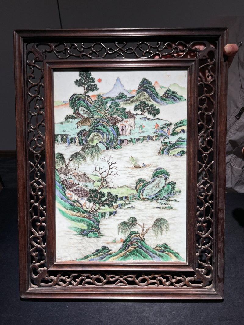 清中期 五彩山水纹瓷板 - 图2