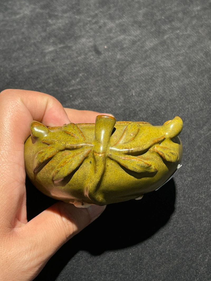 清中期 茶叶末釉桃形水盂 - 图4